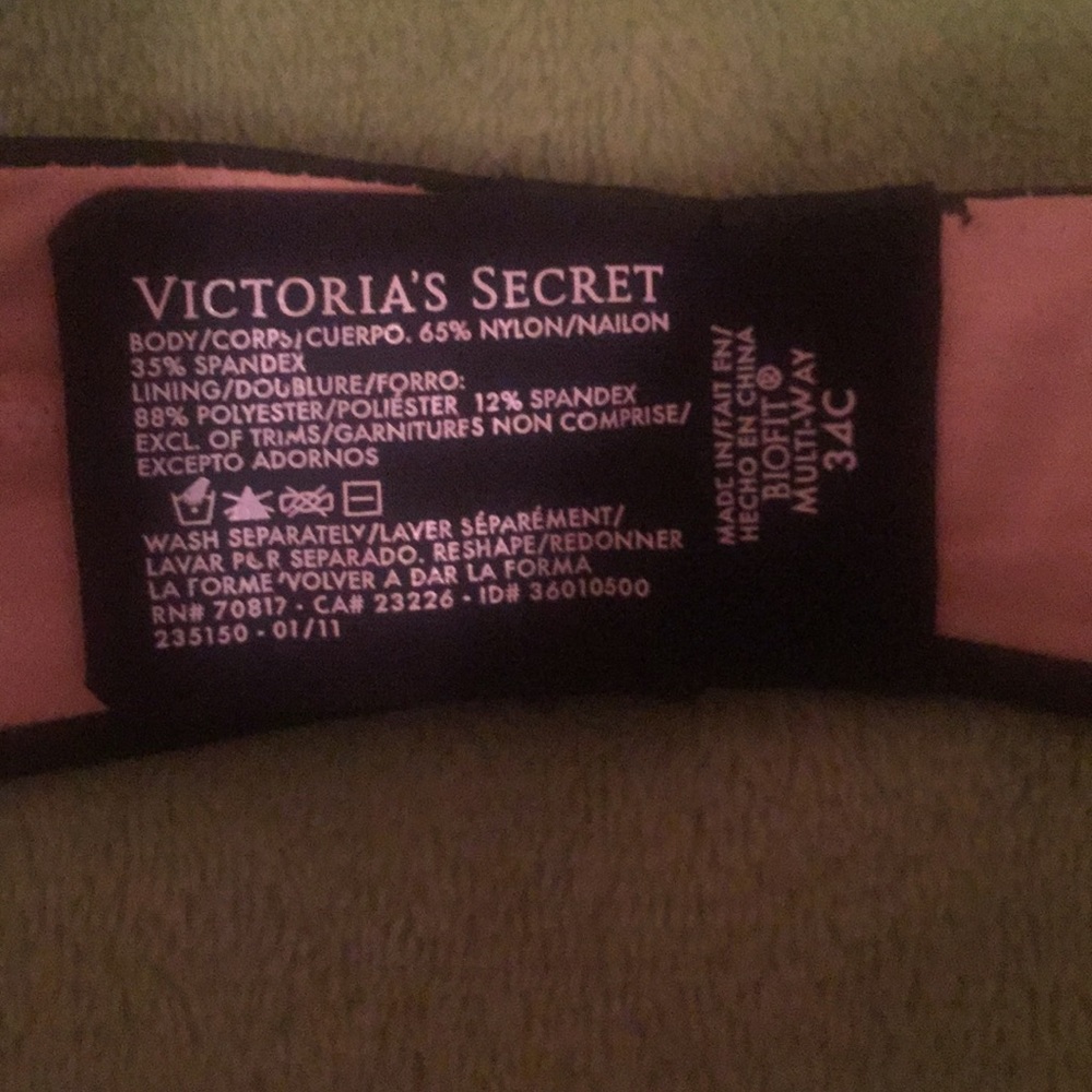 VS pink shorts, medium and bra, 34C - Picture 4 of 8